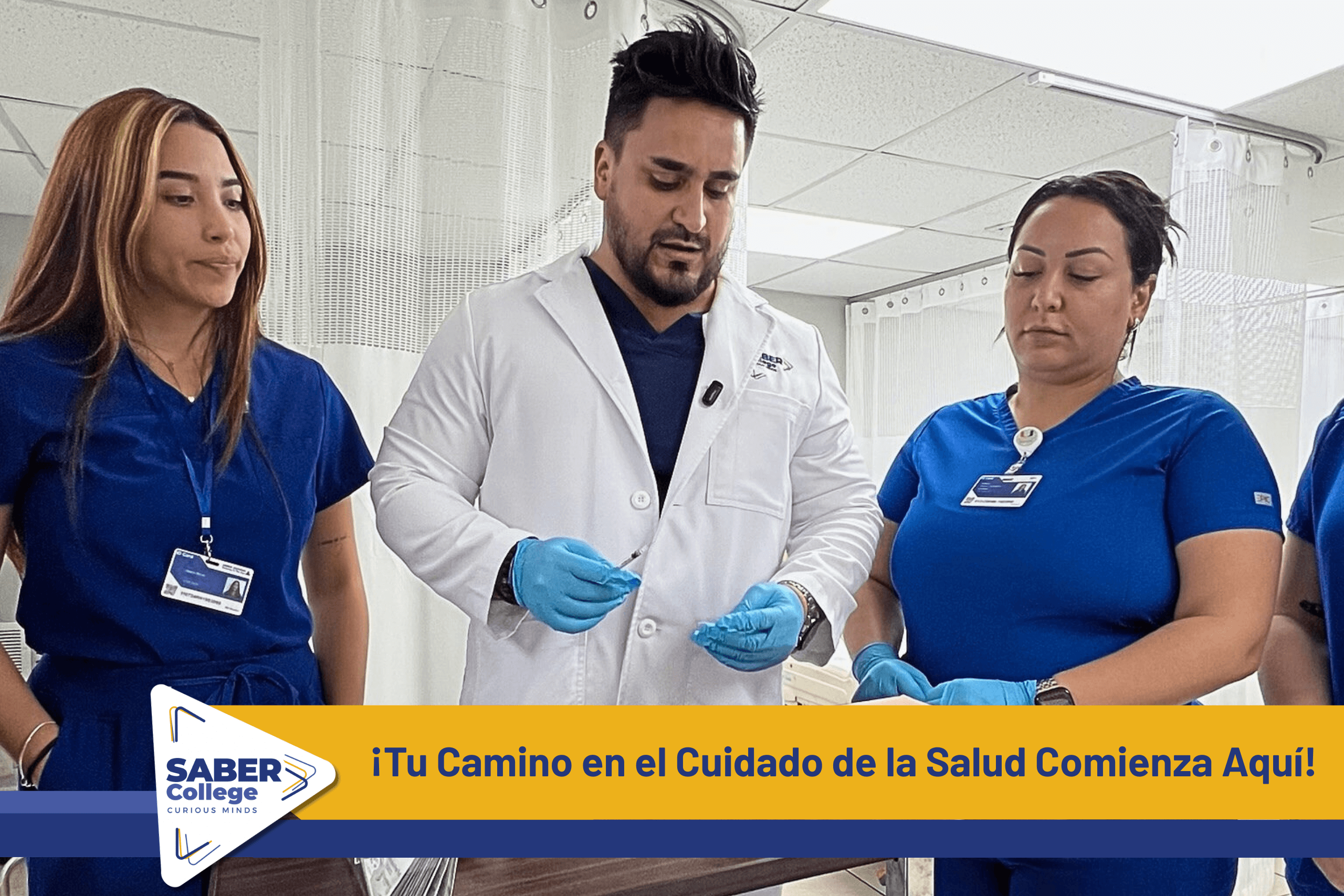 Estudiantes e Instructor de Enfermería en SABER College
